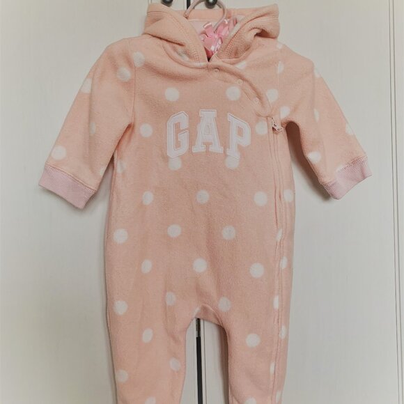 BabyGap Pink Fleece One-Piece Outfit with Bear Hoodie - Size 6-12M - Picture 1 of 8